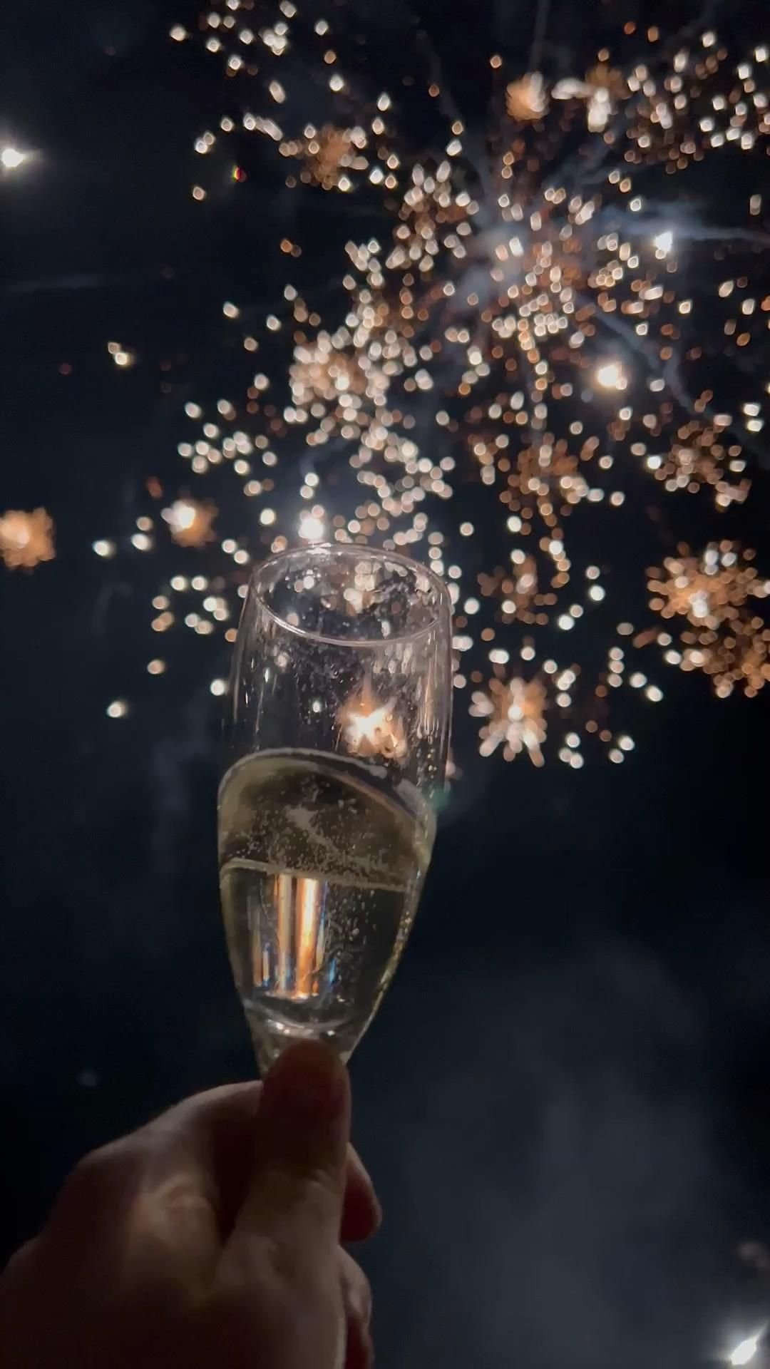 Enchanting Celebration Moment | Holiday Inspiration