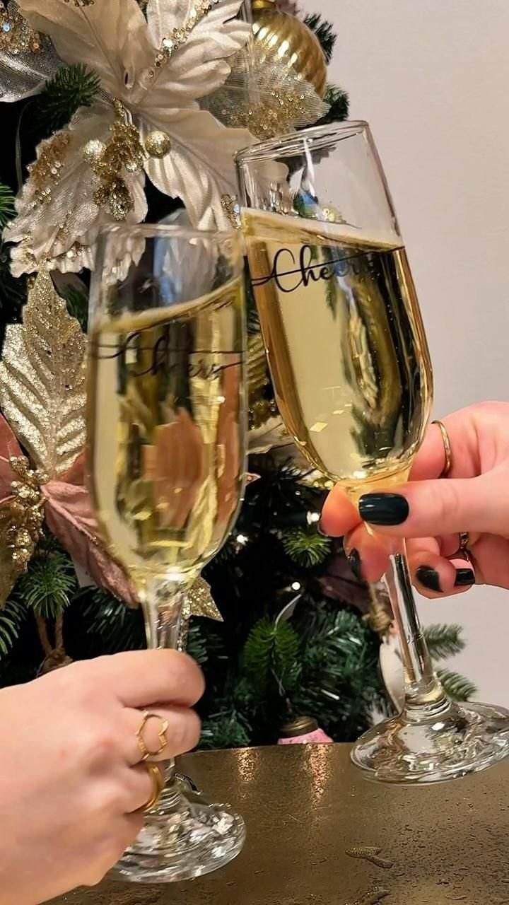 This Holiday Vibe Is Everything