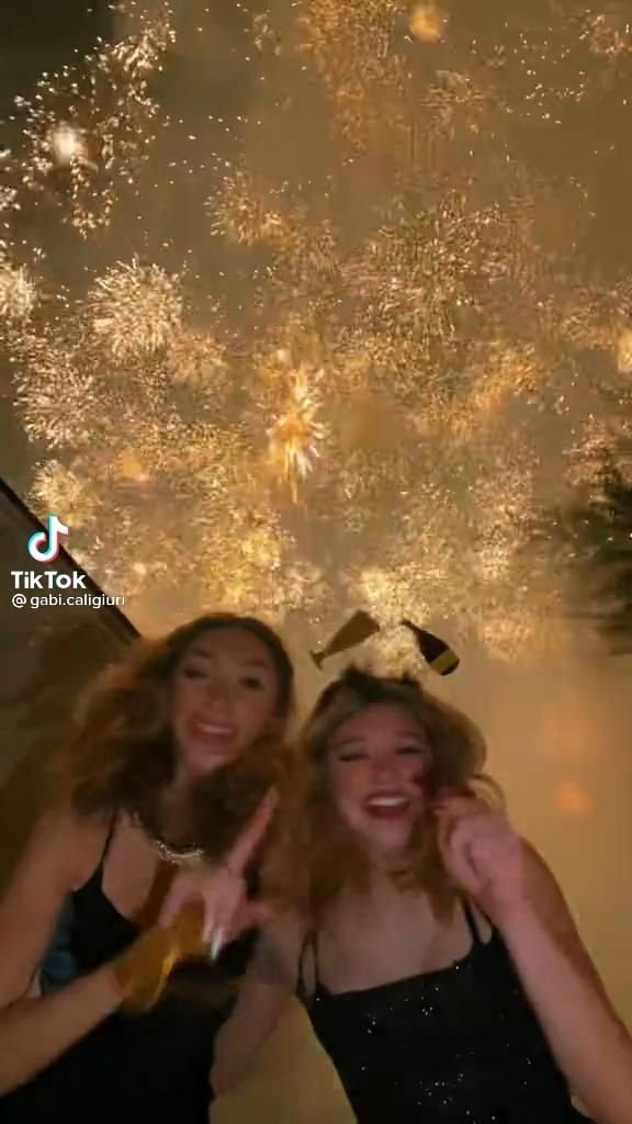 You Need to See This Holiday Magic