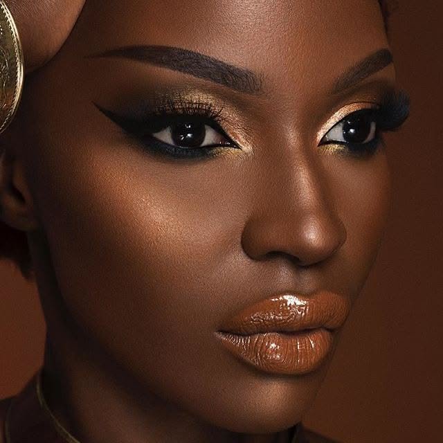 Glamorous Smokey Eye Makeup Look