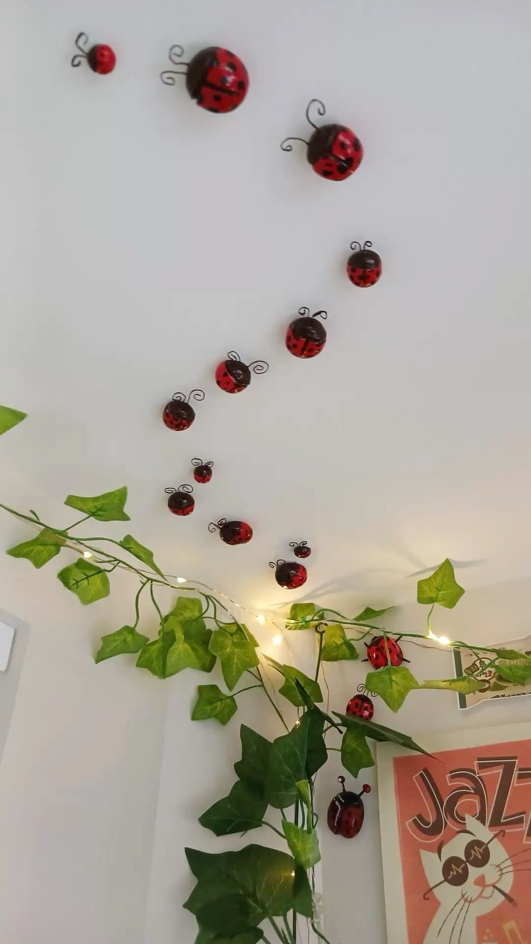 Smart Small Space Solution for Daily Inspiration