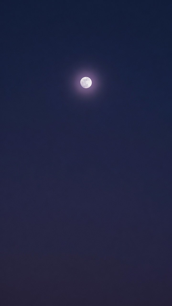Simple Minimalist Wallpaper Design